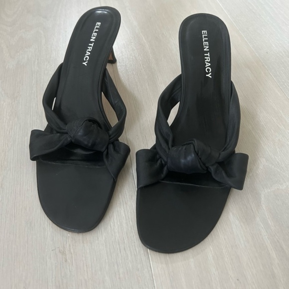 Ellen Tracy Black Leather Knot Heels Size 11